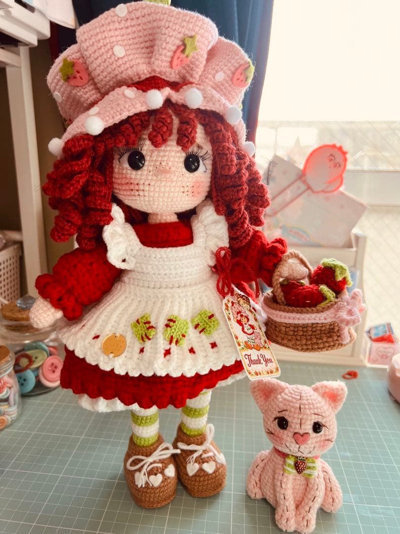 ストロベリーショートケーキ かぎ針編みハンドメイドセット人＋小物付き・限定セット