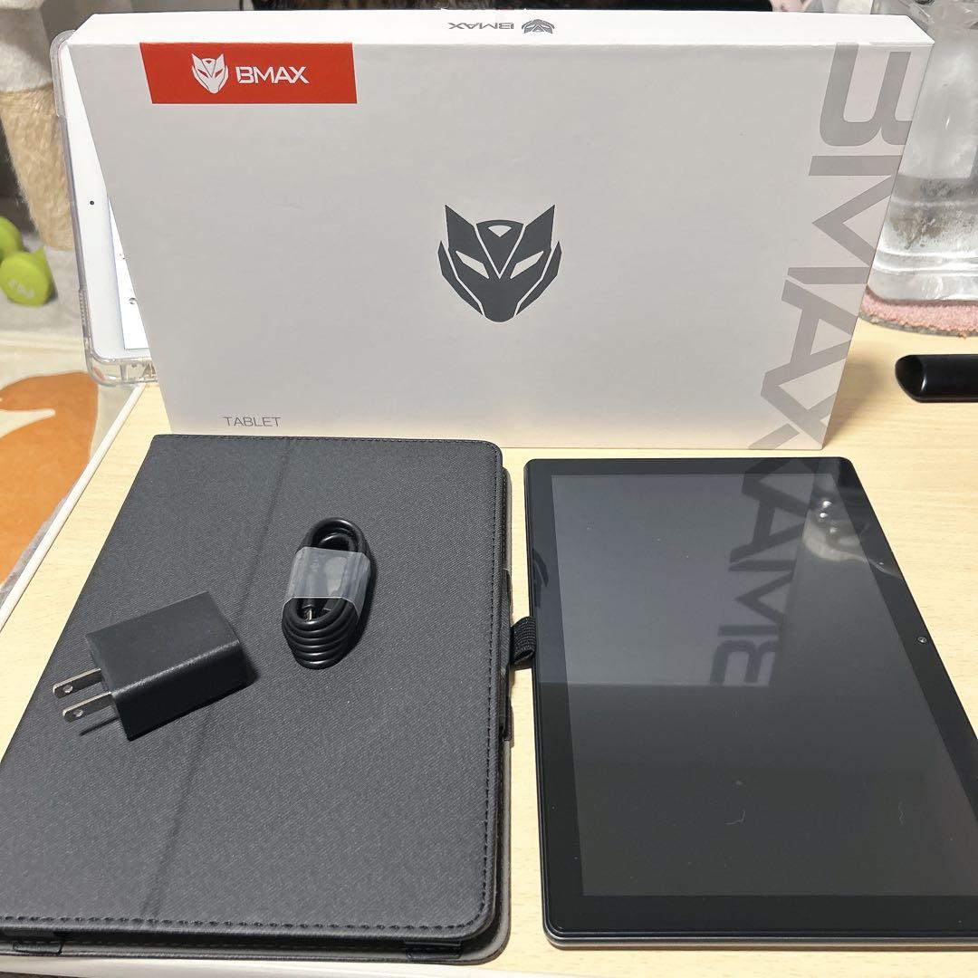 BMAX タブレット 本体 ケース付き