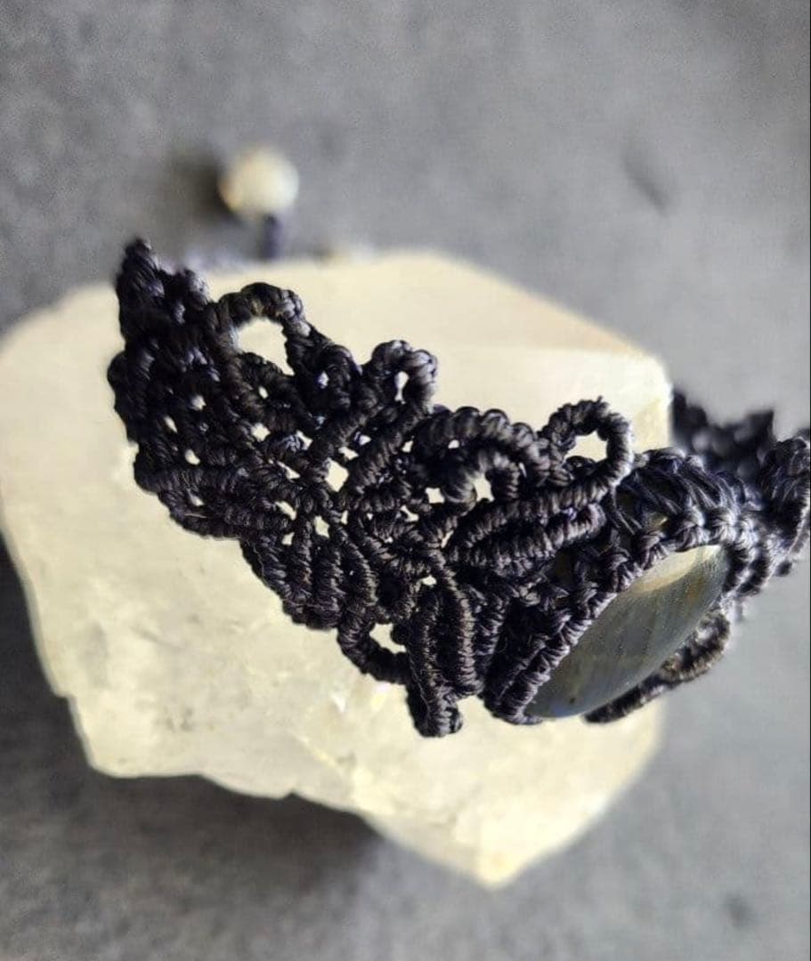 【碧海】ブルーシラー ラブラドライト マクラメブレスレット b026