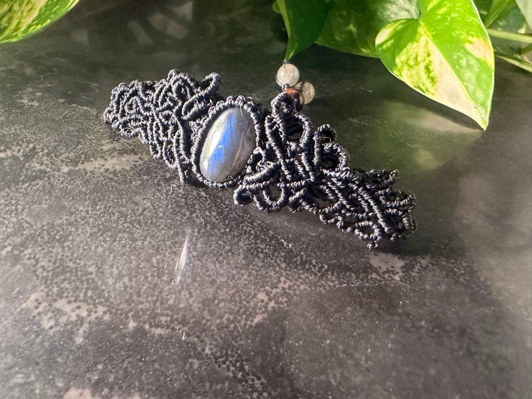 【碧海】ブルーシラー ラブラドライト マクラメブレスレット b026