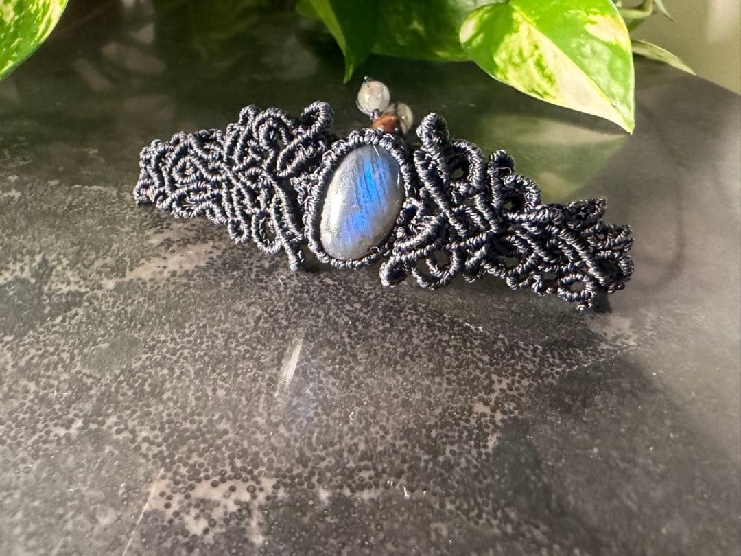 【碧海】ブルーシラー ラブラドライト マクラメブレスレット b026