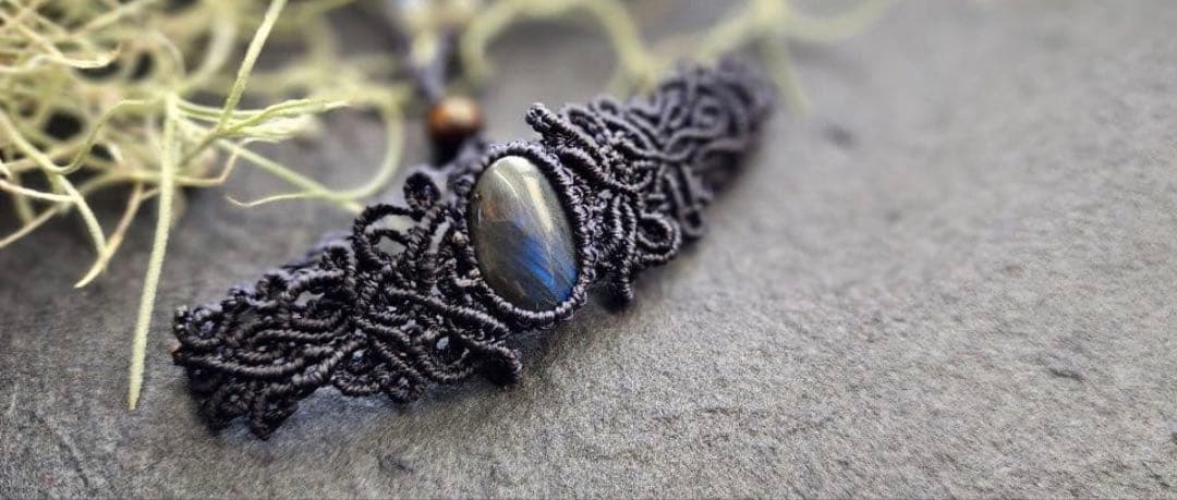 【碧海】ブルーシラー ラブラドライト マクラメブレスレット b026