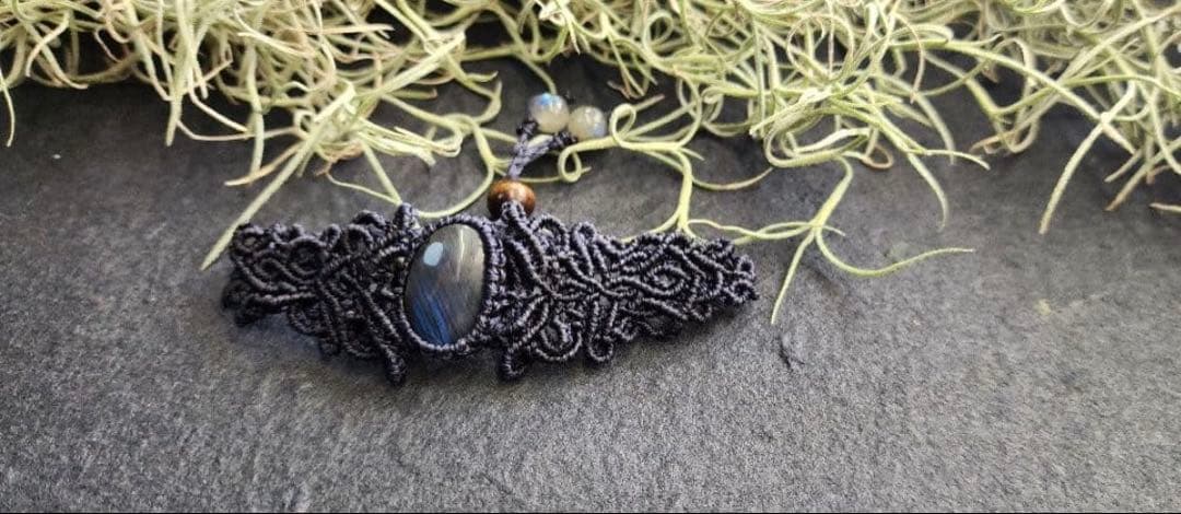 【碧海】ブルーシラー ラブラドライト マクラメブレスレット b026