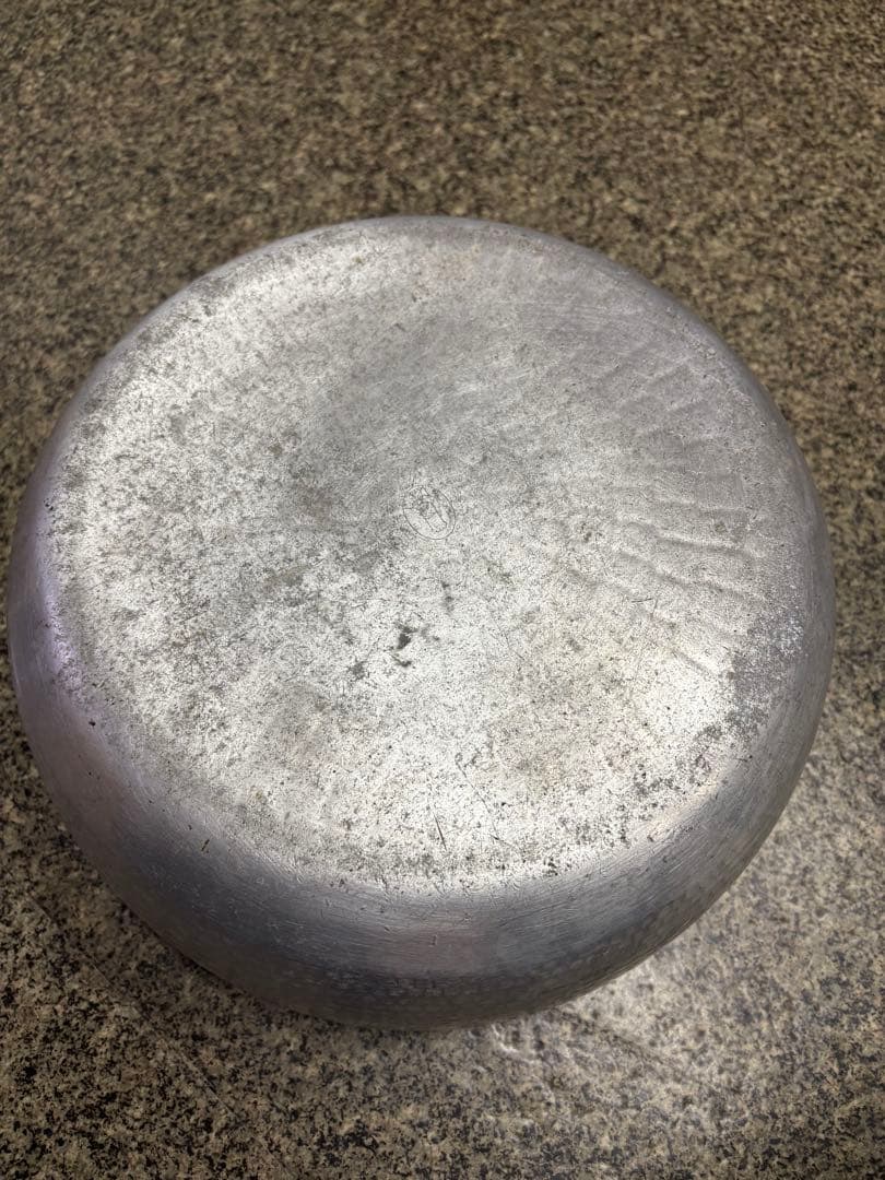 アルミ製ヤットコ鍋　30センチ