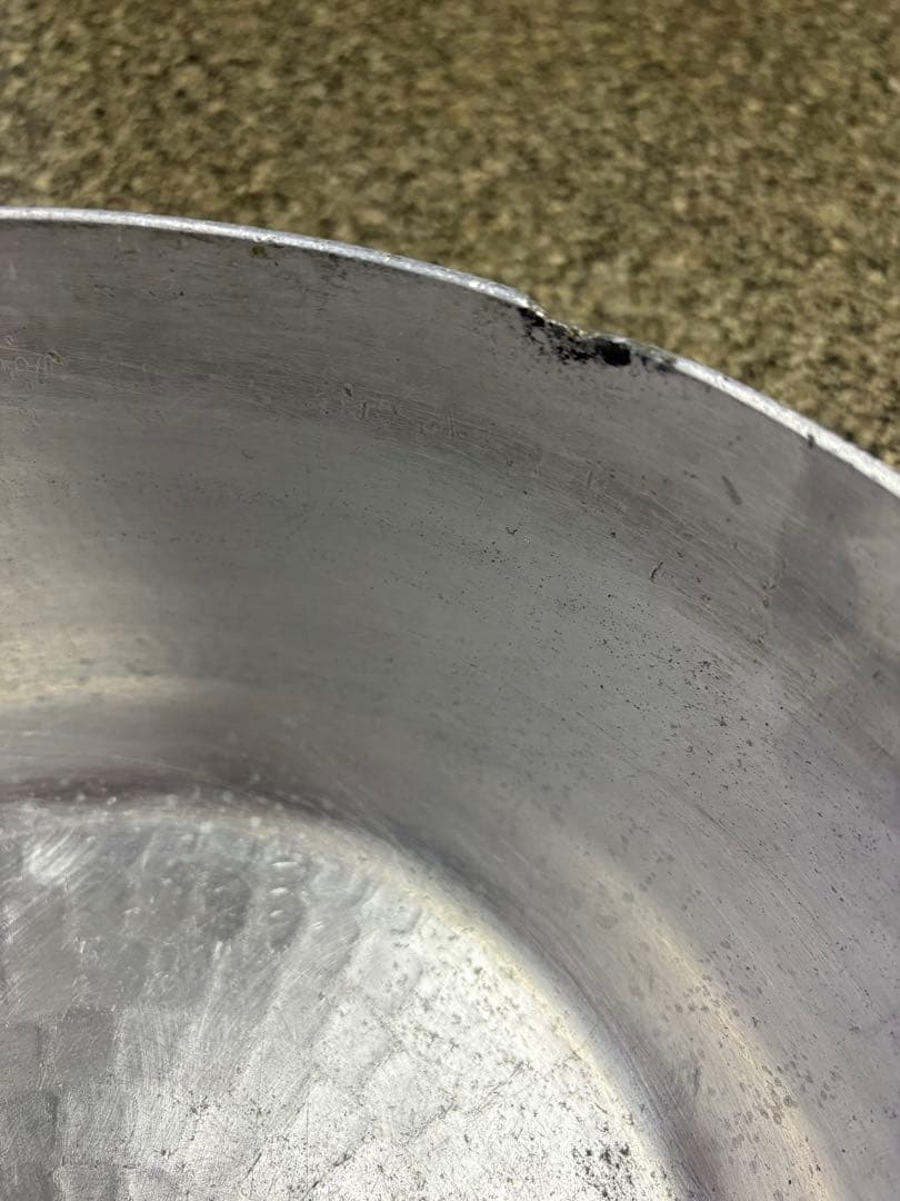 アルミ製ヤットコ鍋　30センチ