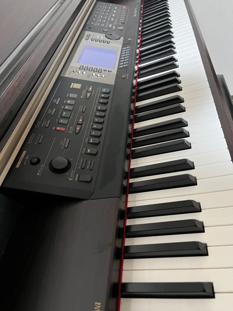 Yamaha Clavinova 電子ピアノCVP -205/203 更に値下げ