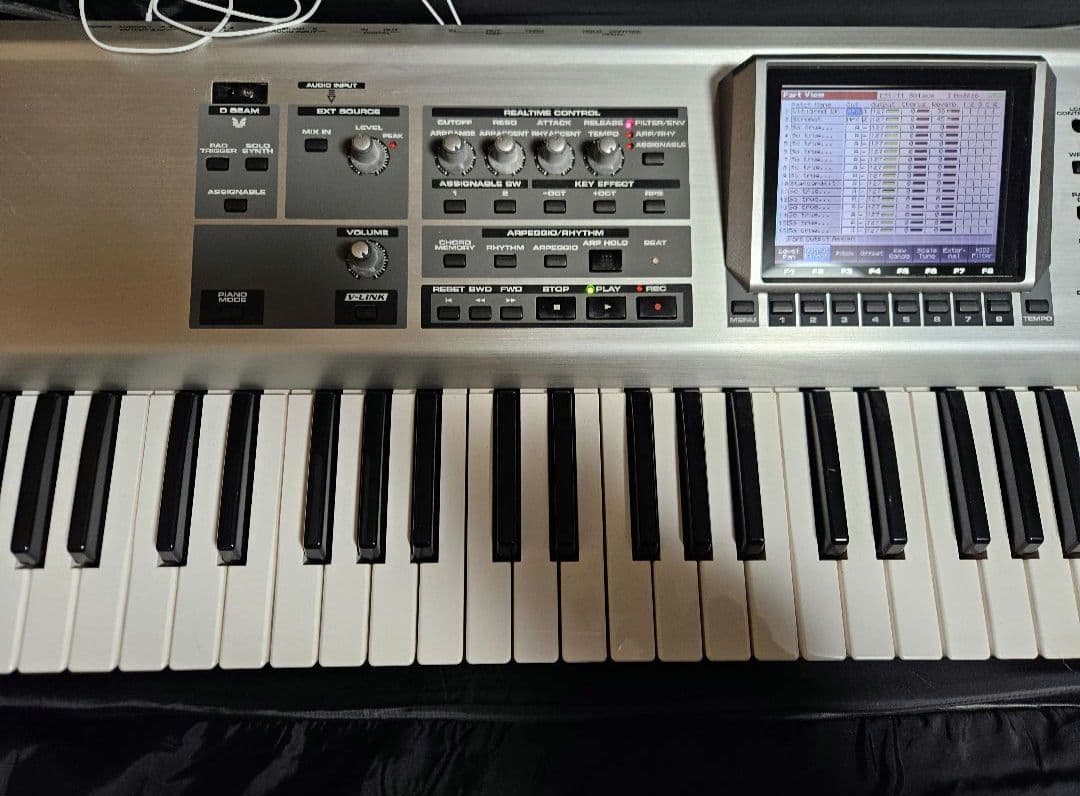 Y*A様 送料無料 ROLAND X7 シンセサイザー ファントム 76鍵