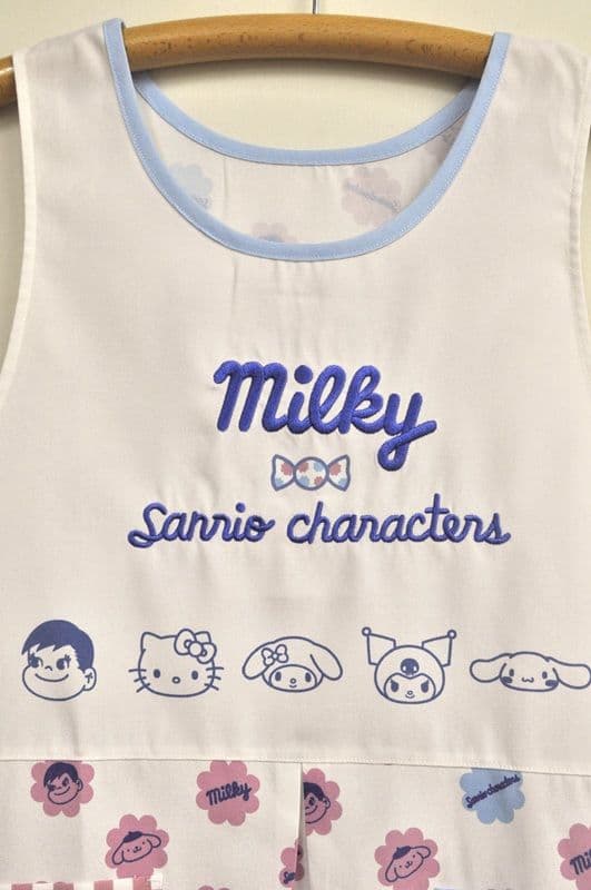 【新品】Peko＆Poko×サンリオミルキーフラワーキッチン　レディースエプロン