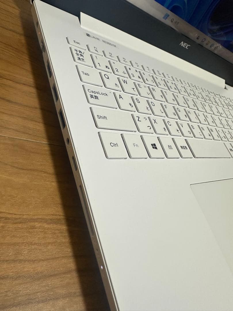 NEC NS300/M i3-7020U メモリ4GB SSD250GB W11