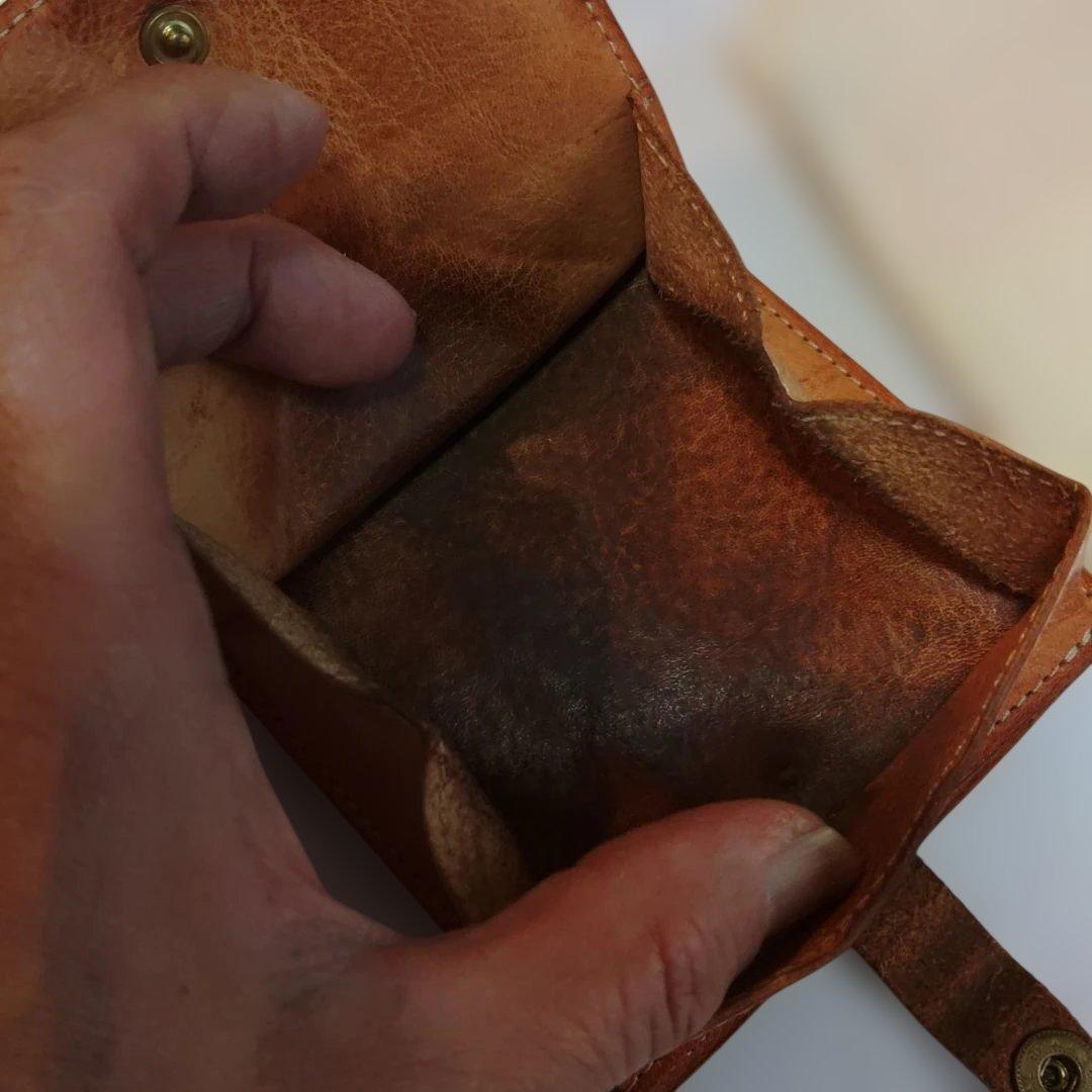 イルビゾンテ　革財布　中古