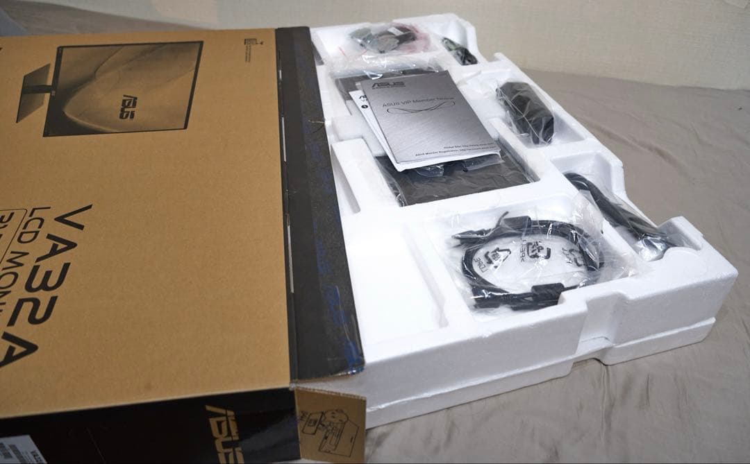 ASUS VA32AQ 31.5インチ ディスプレイ WQHD