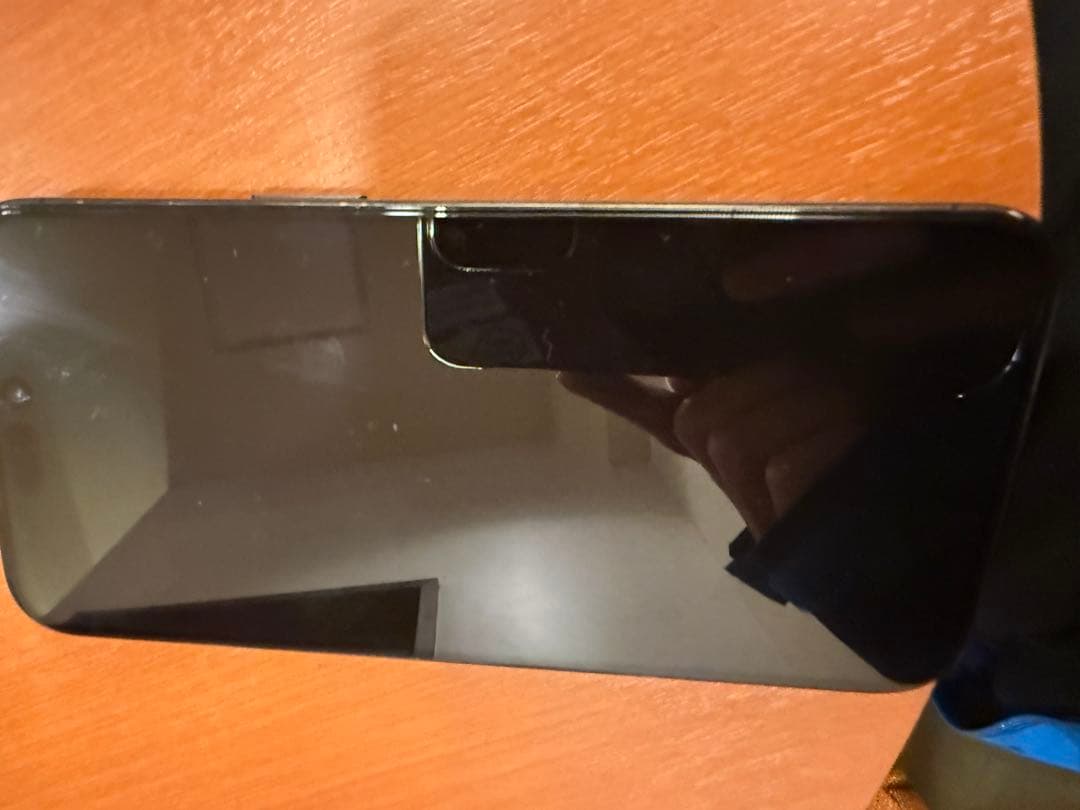 iPhone 15 Pro max ブラックチタニウム　本体　256g