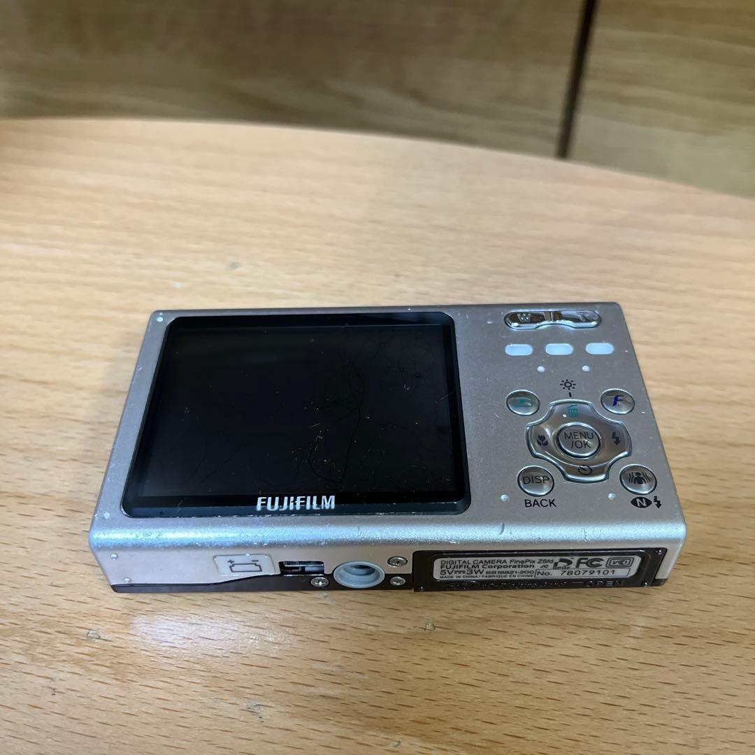 m*8様 【送料無料】FUJIFILM finepix Z5fd デジタルカメラ