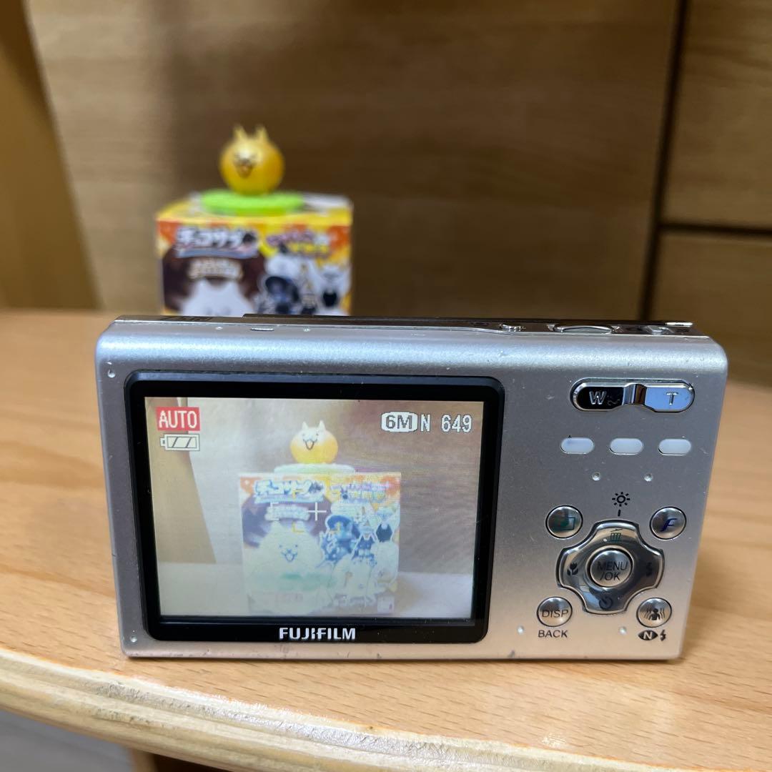 m*8様 【送料無料】FUJIFILM finepix Z5fd デジタルカメラ