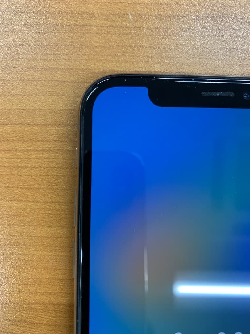 L*h様 動作確認済 iPhone Xs 64GB ID D0012