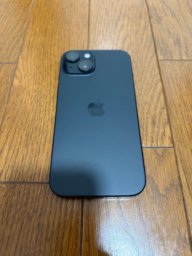 Apple iPhone 15 ブラック 本体 充電ケーブル付