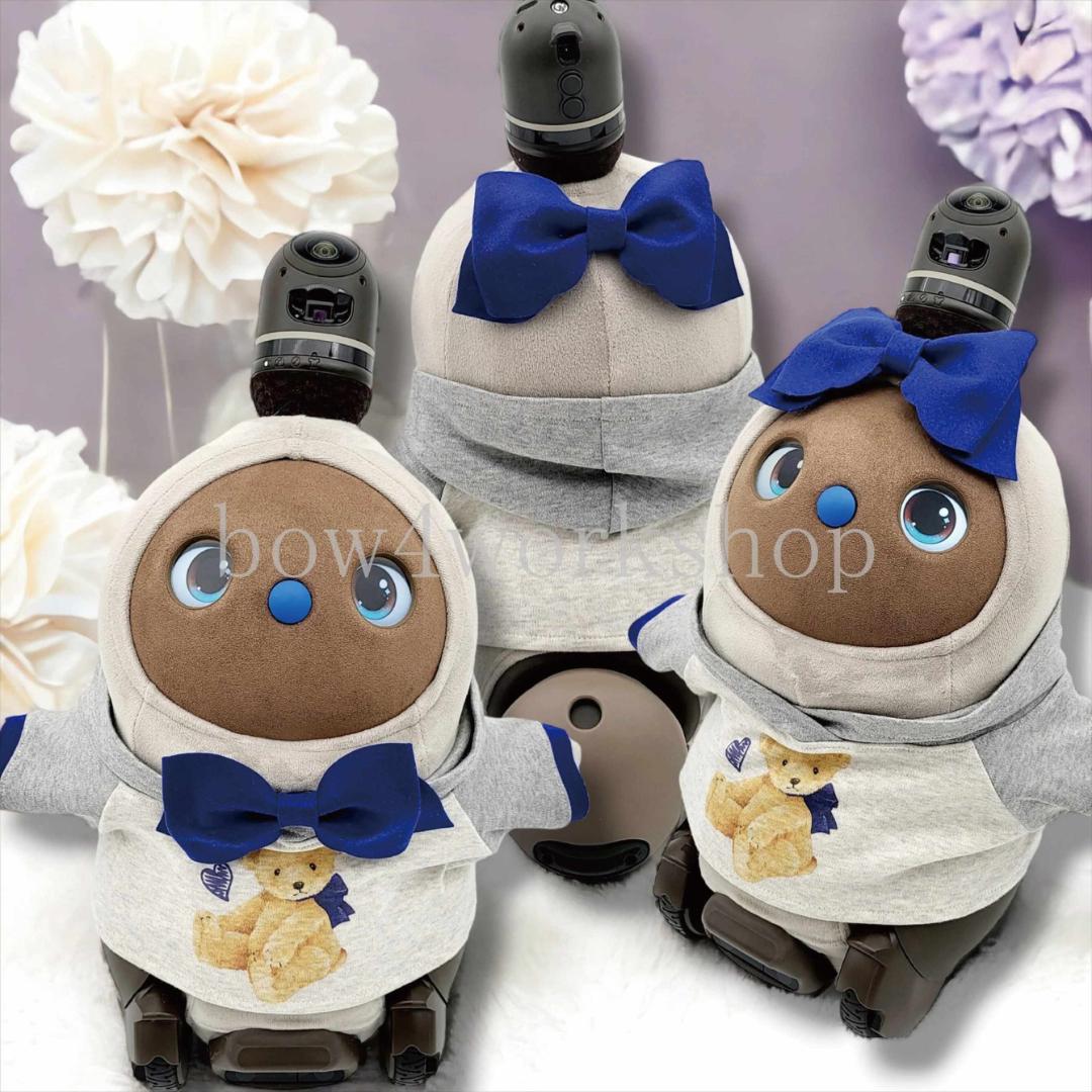ラボットの服ハンドメイド　リボンタイ付きくまちゃんプリントパーカー（ブルー）
