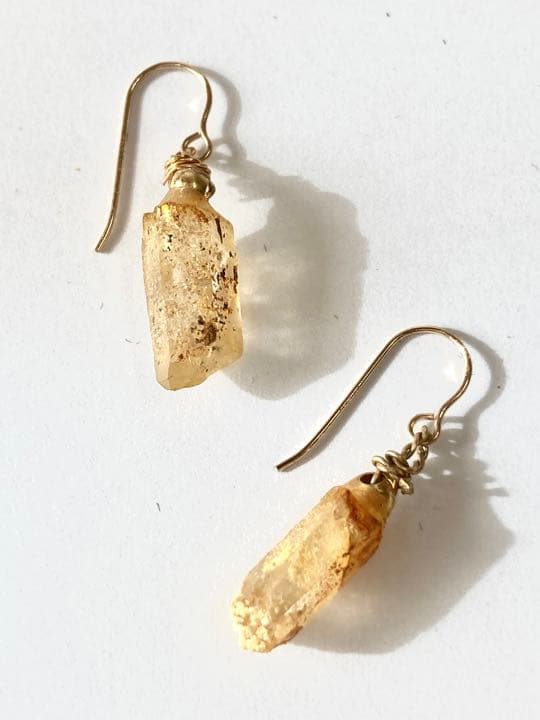 国産黄水晶オーガニック原石ピアス　14金gf