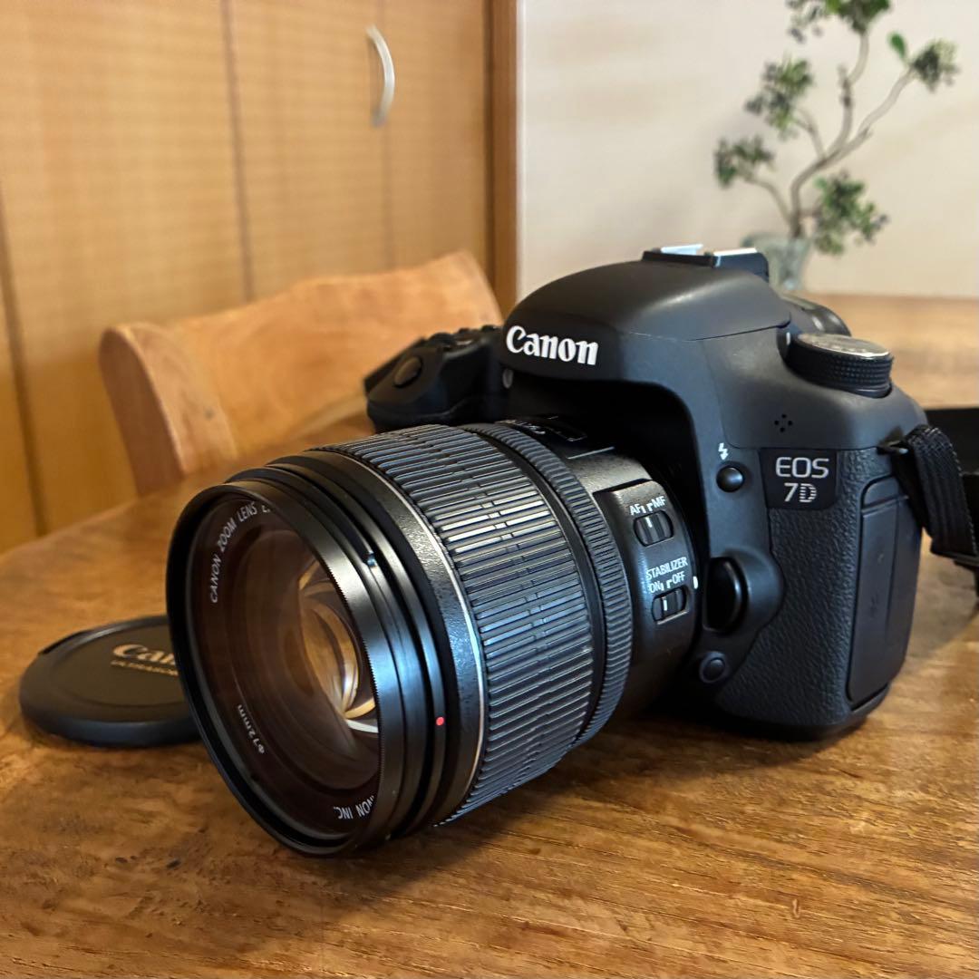 レンズ(ズーム) Canon EF-S 15-85mm F3.5-5.6 IS USM