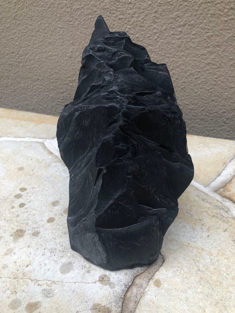 水石　鑑賞石　自然石　黒石