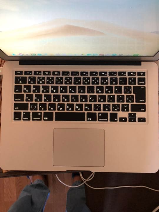 apple macbook Air 13インチ