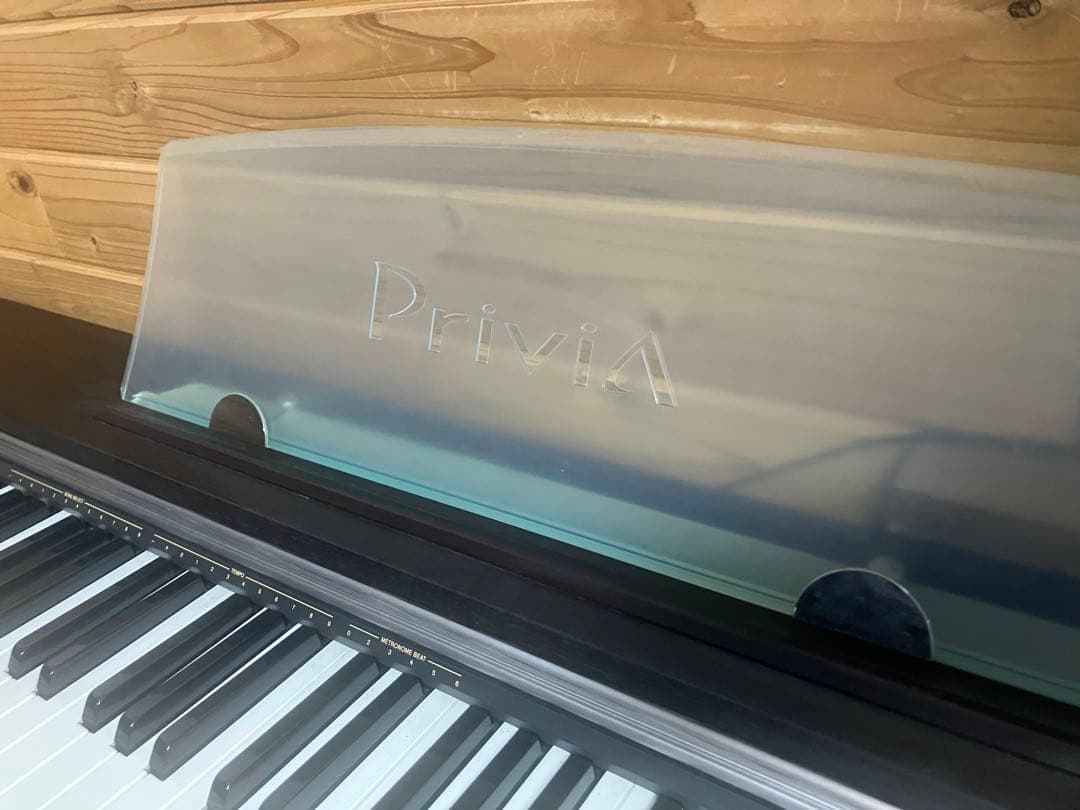 電子ピアノ　CASIO PX-700