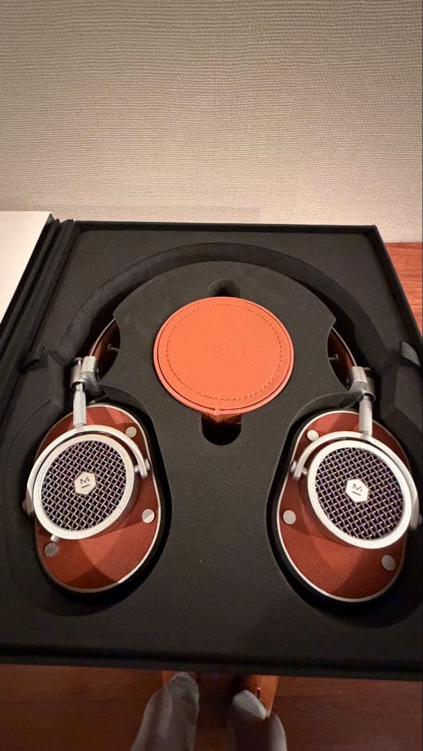 Master & Dynamic MH40 ヘッドフォン