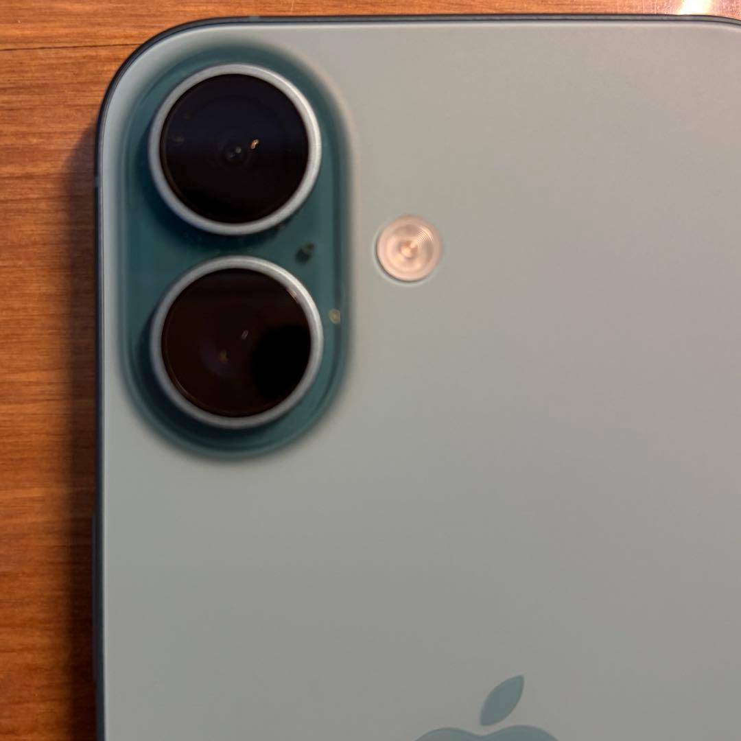 【美品】iPhone16 teal 128GB SIMフリー