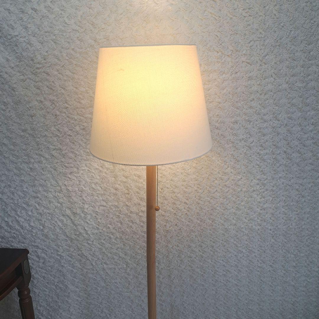ニトリ　フロアスタンド　フロアランプ　照明　ウッド　廃盤品　LED 電球