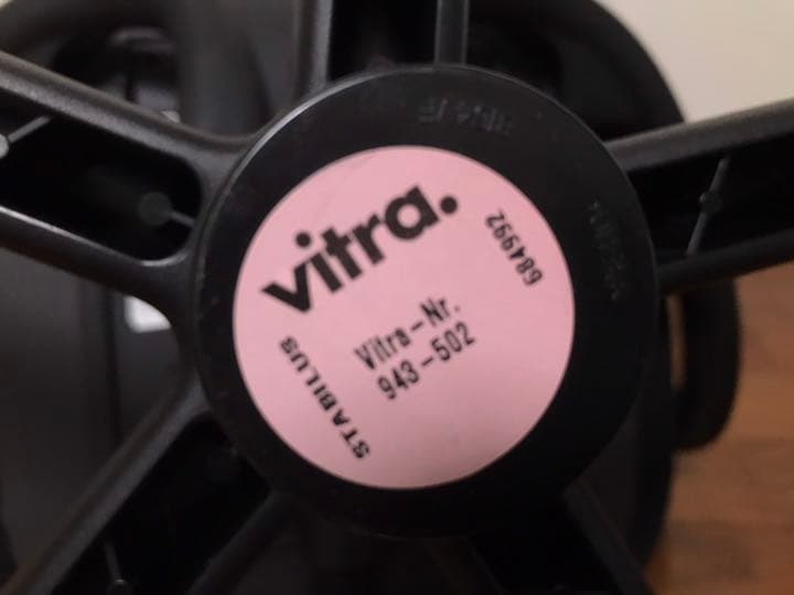 Vitra社 デザインチェア オレンジ【テレワークに最適です】