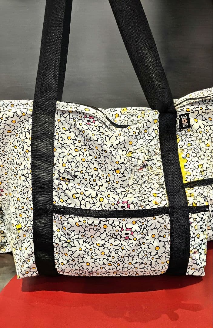 G-DRAGON　 ZO&FRIENDS ZOA ジヨン トラベルバッグ