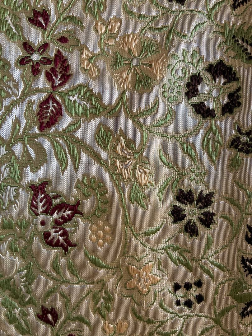 花柄刺繍 テーブルセンター 約30cm x 75cm
