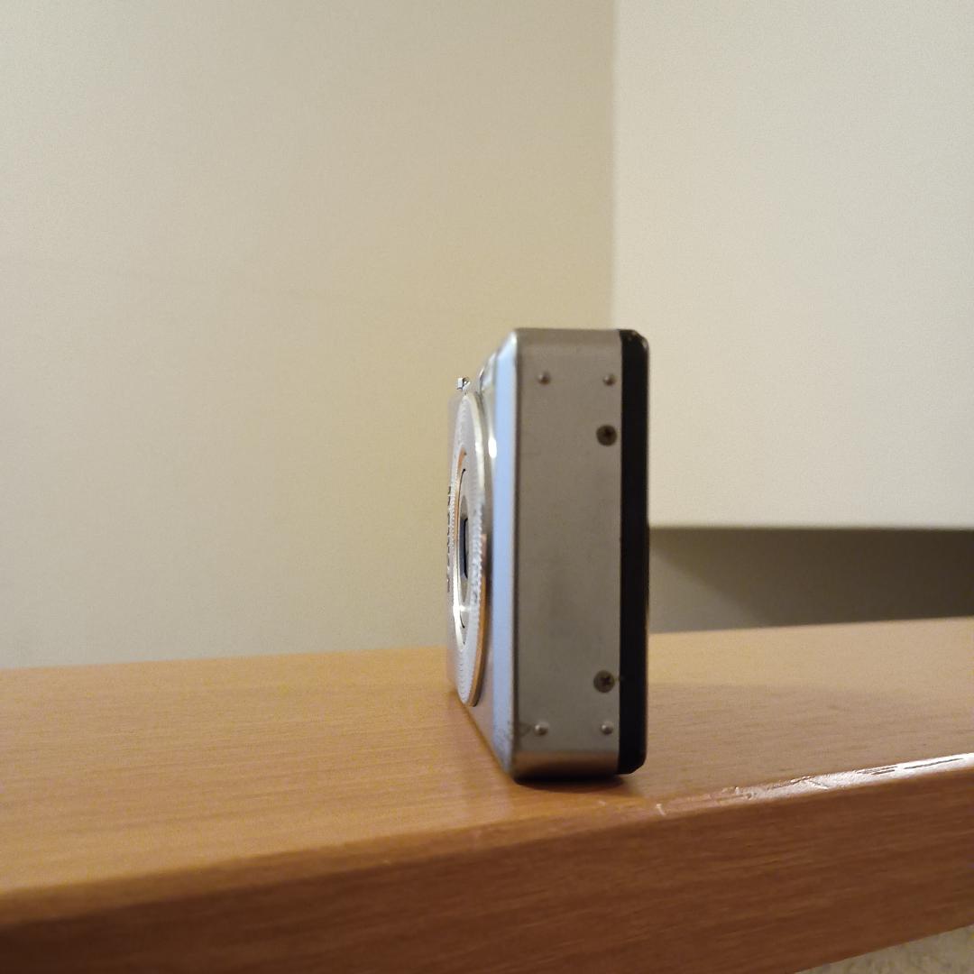 Canon IXY DIGITAL 80 充電器・ケース付き　ジャンク品