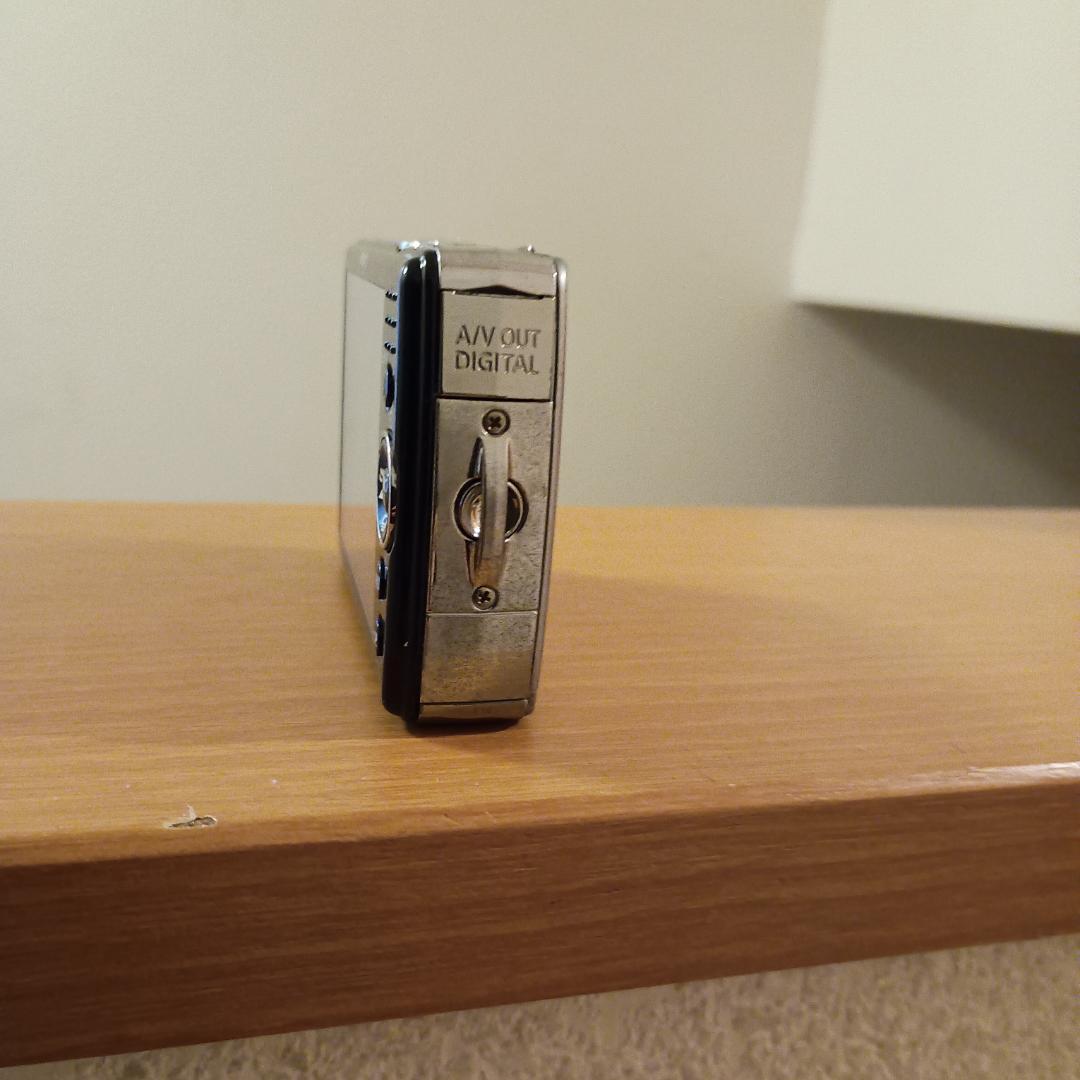 Canon IXY DIGITAL 80 充電器・ケース付き　ジャンク品