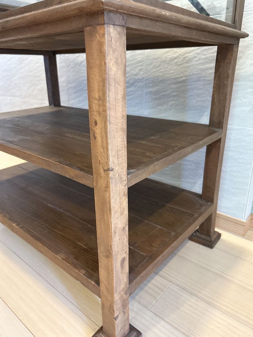 木製　アンティーク調ガラスショーケース　コレクション　ディスプレイ　ビンテージ風