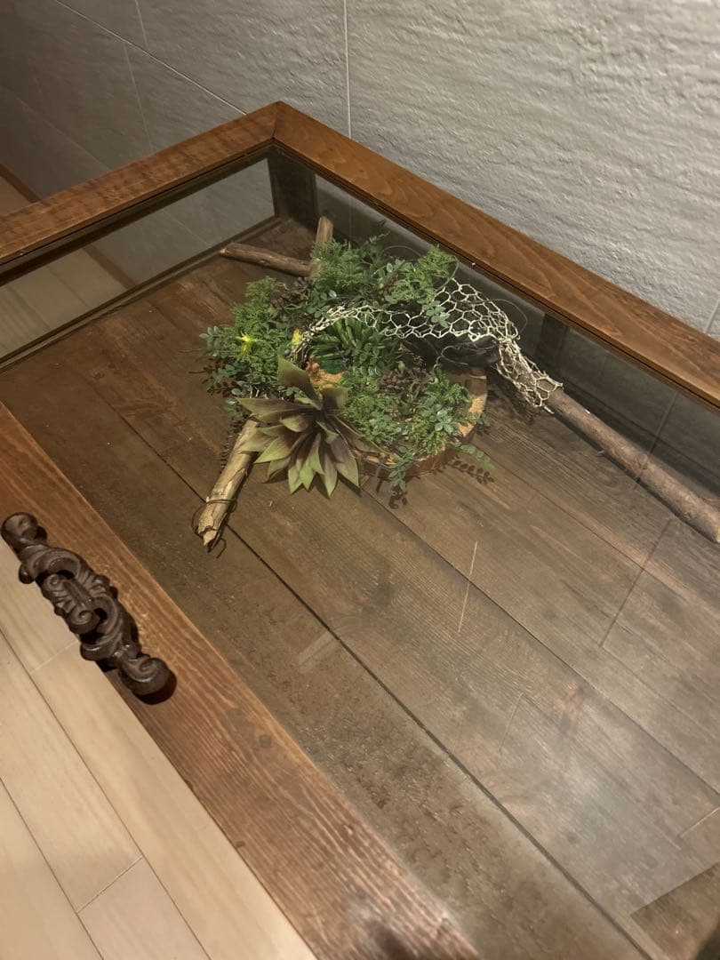 木製　アンティーク調ガラスショーケース　コレクション　ディスプレイ　ビンテージ風