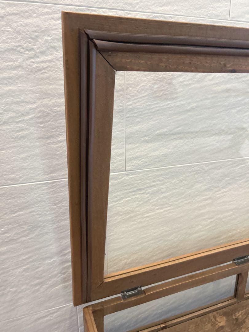 木製　アンティーク調ガラスショーケース　コレクション　ディスプレイ　ビンテージ風