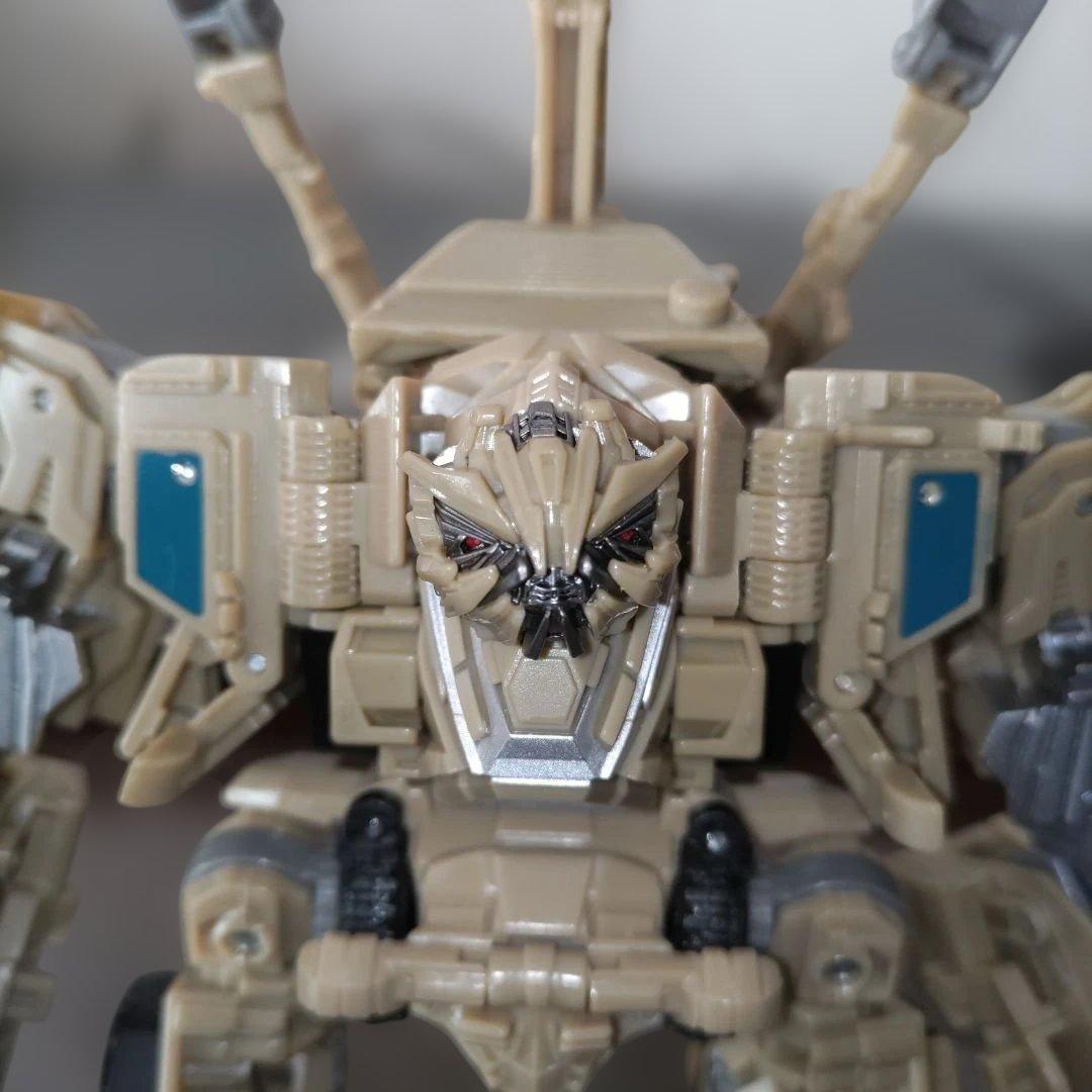 トランスフォーマースタジオシリーズ　ボーンクラッシャー