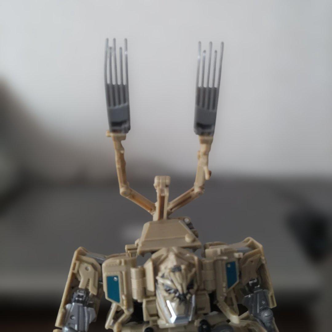 トランスフォーマースタジオシリーズ　ボーンクラッシャー