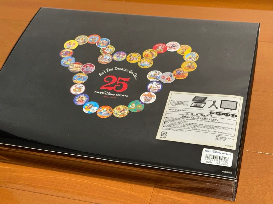 《新品未開封》TDR東京ディズニーリゾート 25周年 缶バッジコレクションBOX