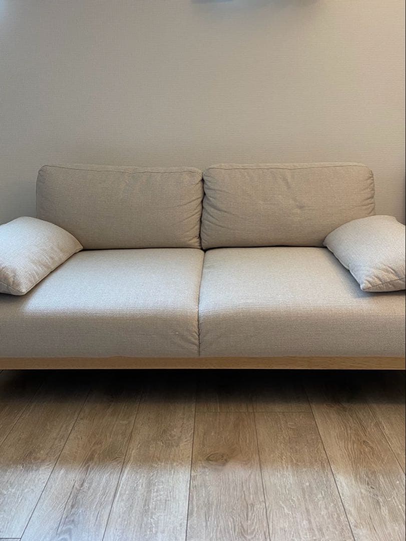 【ほぼ新品】VENTOTA 2人掛けソファ Shelo ベージュ