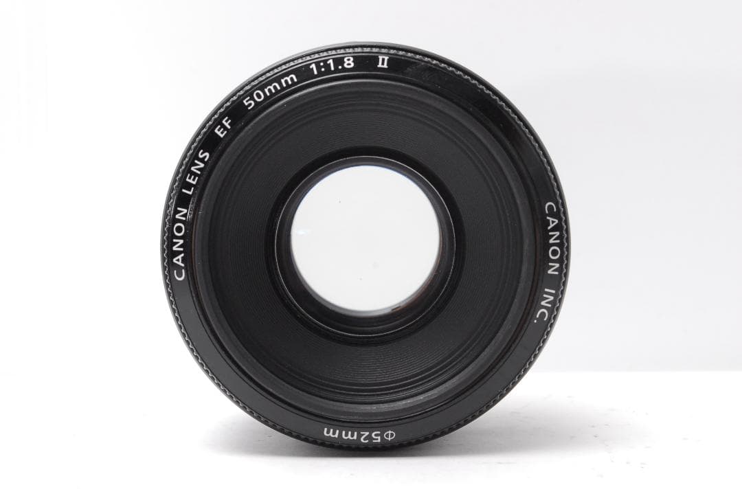背景ボケが簡単に　大人気単焦点レンズ　Canon EF 50mm Ⅱ F1.8