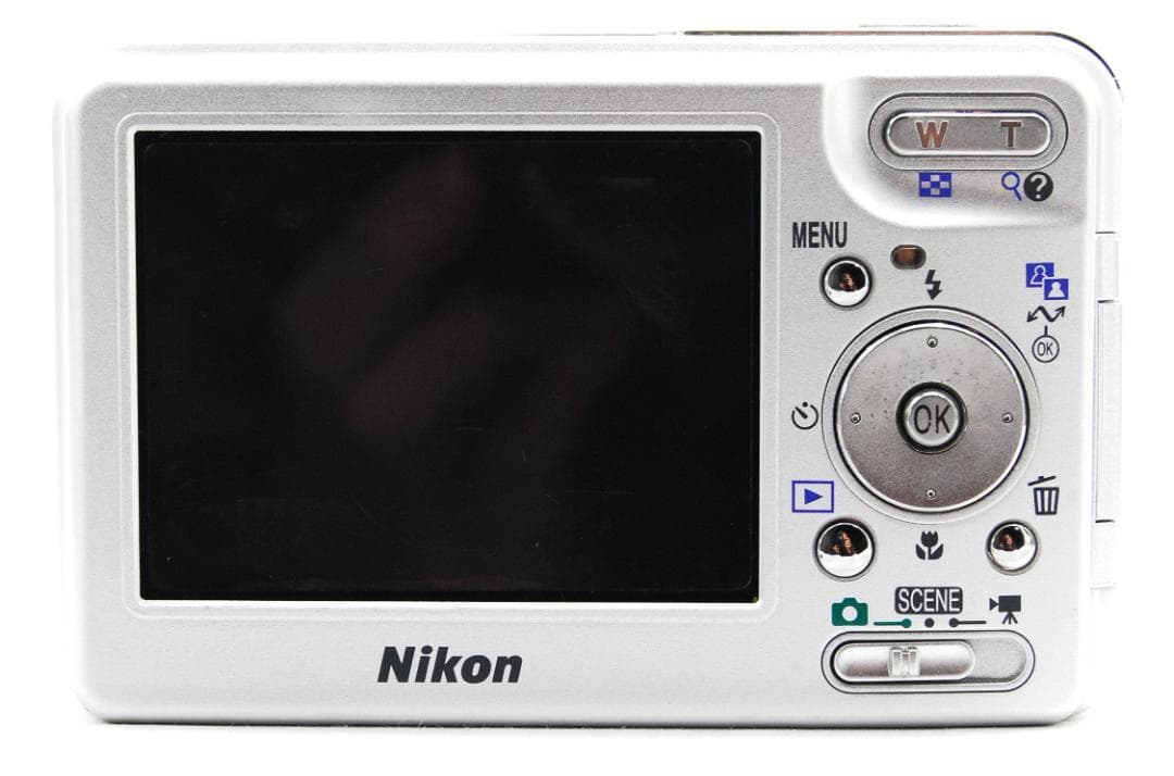 【美品/動作確認済】Nikon CoolPix S1シルバー バッテリー充電器付