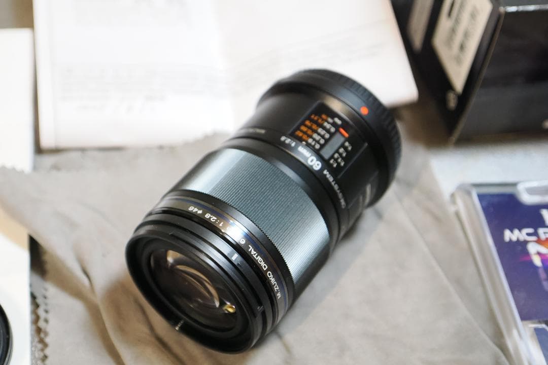 52199円相当M.ZUIKO ED 60mm F2.8 Macro＋フード