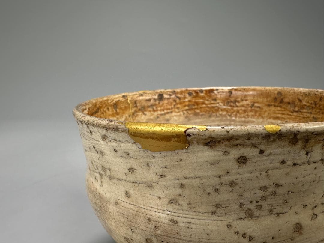 日本美術　桃山時代　美濃　刷毛目茶碗　茶道具　古茶器　時代茶碗