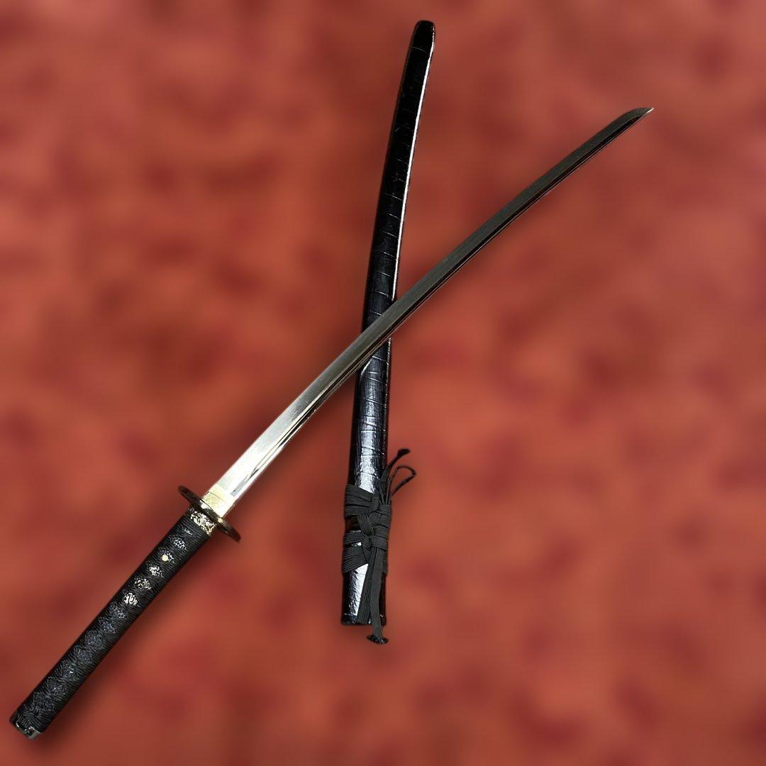 高級模造刀 黒柄黒鮫皮 鉄地海鼠透し丸鍔 斜め巻黒鞘