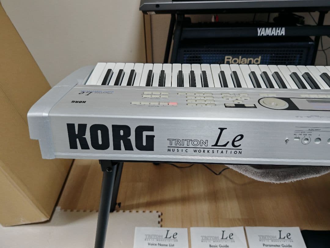 KORG Triton Le 61key シンセサイザー