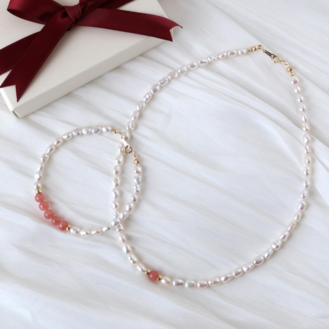 パールとインカローズのネックレス　春夏　カジュアル　きれいめ　高品質　ケシ