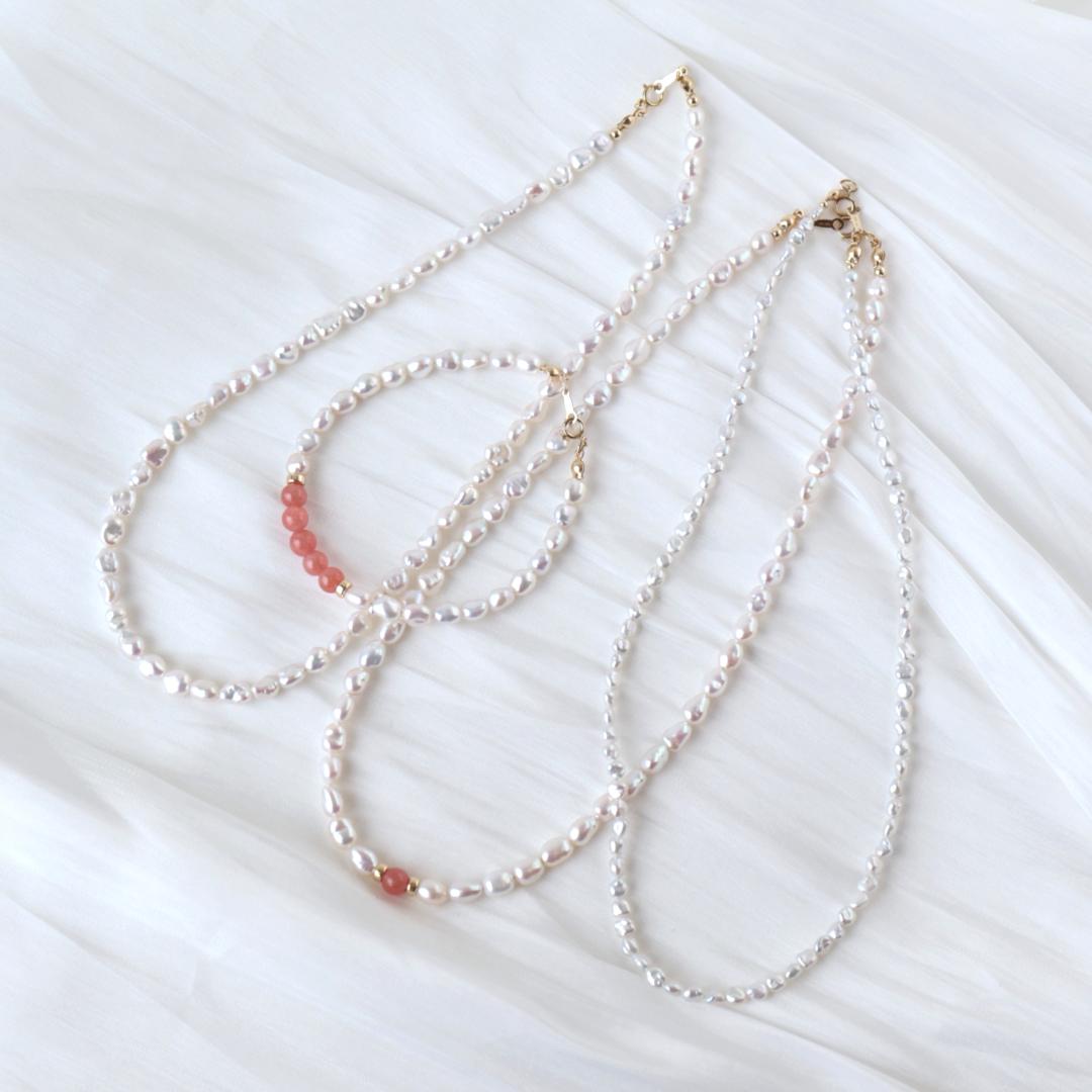 パールとインカローズのネックレス　春夏　カジュアル　きれいめ　高品質　ケシ