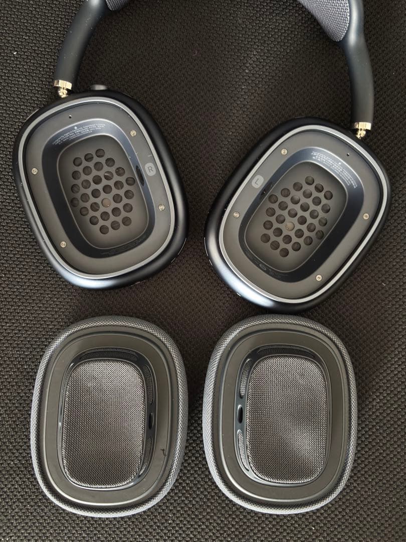 AirPods Pro Max USB-C ミッドナイト